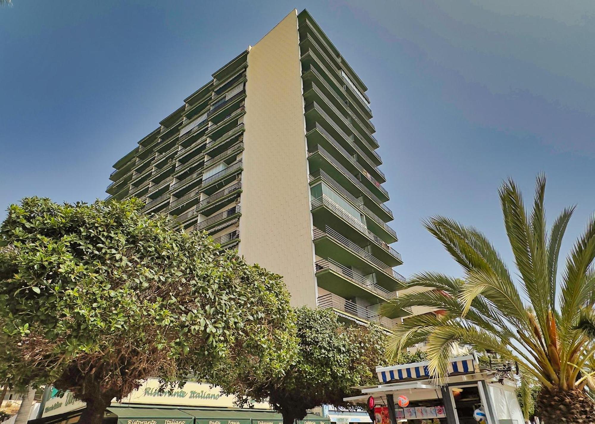 Mediterraneo 508. Fantastic Studio On The Beachfront With Sea Views. ماربيا المظهر الخارجي الصورة