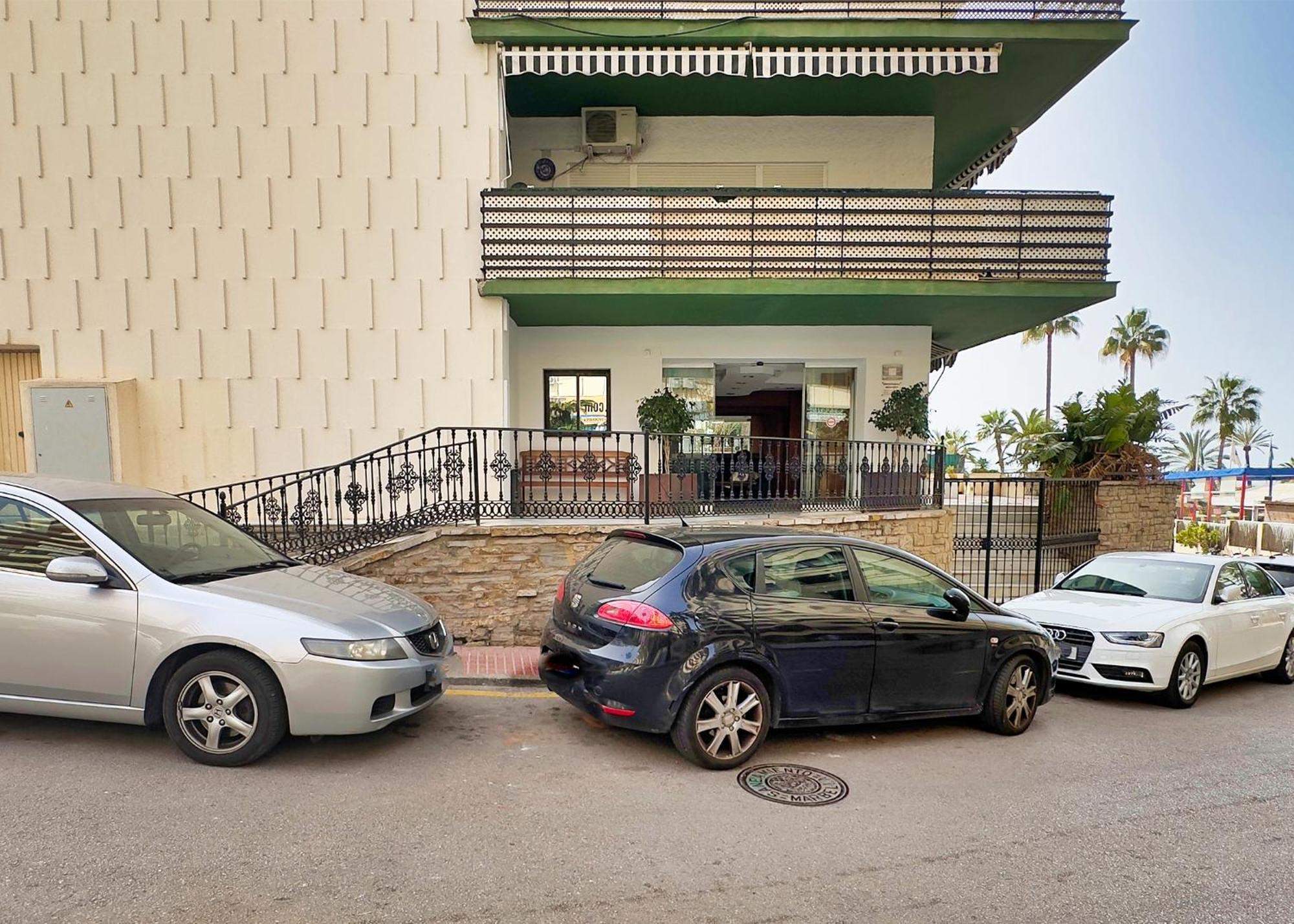 Mediterraneo 508. Fantastic Studio On The Beachfront With Sea Views. ماربيا المظهر الخارجي الصورة