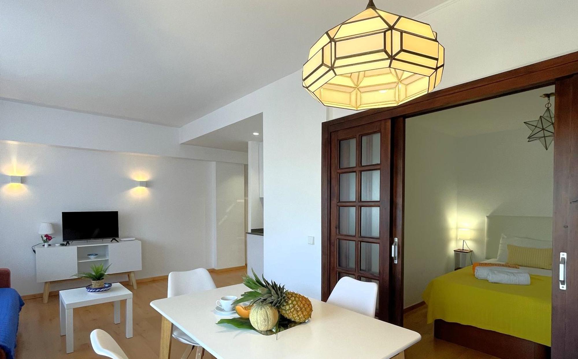Mediterraneo 508. Fantastic Studio On The Beachfront With Sea Views. ماربيا المظهر الخارجي الصورة